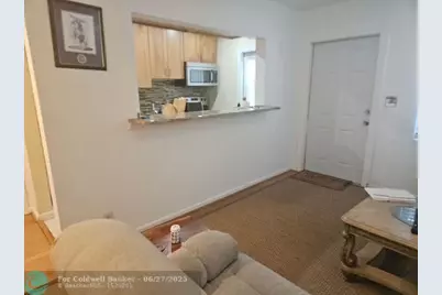 2404 NE 33rd Ave, Unit #12, Fort Lauderdale, FL 33305 - Photo 6