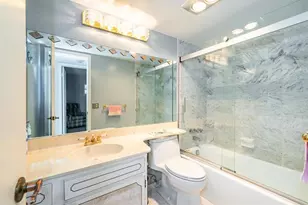 9500 N Hollybrook Lake Dr, Pembroke Pines, FL 33025 - Photo 4