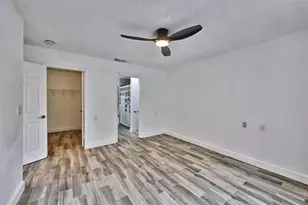 2273 SW Phyllis Ln, Port Saint Lucie, FL 34953 - Photo 10