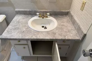 1821 NE 62nd St, Fort Lauderdale, FL 33308 - Photo 20