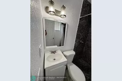2213  Lincoln St, Unit #4, Hollywood, FL 33020 - Photo 10