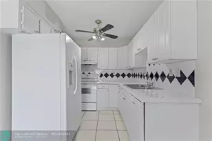 697 Ipswich St, Boca Raton, FL 33487 - Photo 14