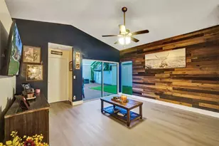 895 SW 180th Terrace, Pembroke Pines, FL 33029 - Photo 12