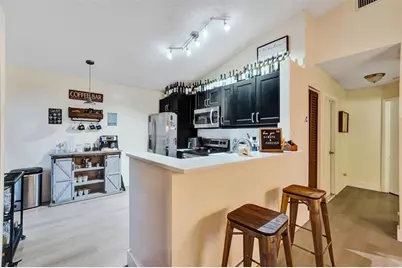 895 SW 180th Ter, Pembroke Pines, FL 33029 - Photo 8