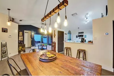 895 SW 180th Ter, Pembroke Pines, FL 33029 - Photo 10