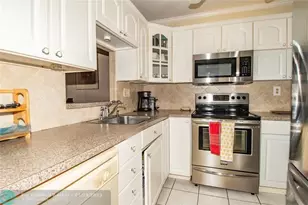 5003 NW 35th St, Lauderdale Lakes, FL 33319 - Photo 4