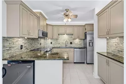 5270  Fountains Dr, Unit #102, Lake Worth, FL 33467 - Photo 2