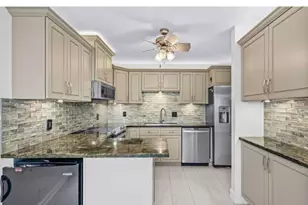 5270 Fountains Dr Unit, Lake Worth, FL 33467 - Photo 2