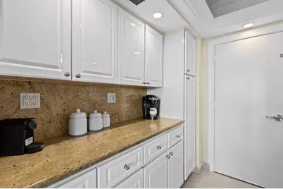 3300 NE 36th St, Unit #302, Fort Lauderdale, FL 33308 - Photo 10