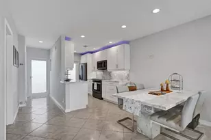 105 NE 19th Ave, Deerfield Beach, FL 33441 - Photo 4