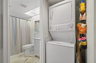 800 SW 125th Way, Pembroke Pines, FL 33027 - Photo 26