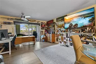 800 SW 125th Way, Pembroke Pines, FL 33027 - Photo 12