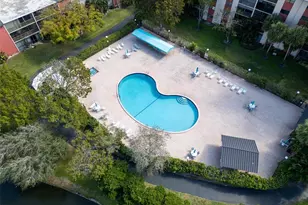 2206 S Cypress Bend Dr, Pompano Beach, FL 33069 - Photo 8