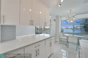 301 174th St, Sunny Isles Beach, FL 33160 - Photo 6