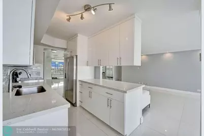 301  174th St, Unit #1401, Sunny Isles Beach, FL 33160 - Photo 8