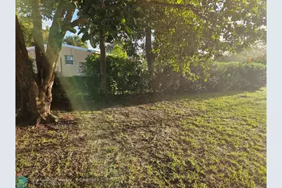 2586 NW 58th Ave, Margate, FL 33063 - Photo 6