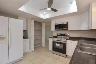 11451 NW 37th St, Sunrise, FL 33323 - Photo 10