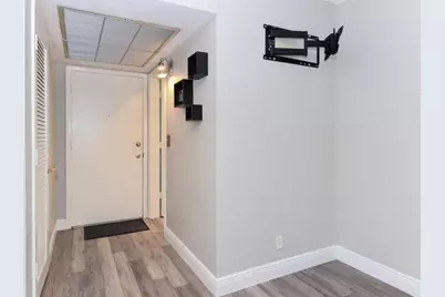 298 SW 6th St, Unit #103, Boca Raton, FL 33432 - Photo 4