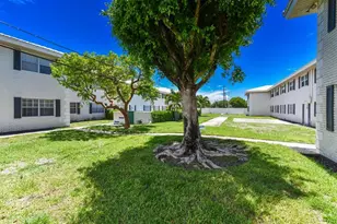 298 SW 6th St, Boca Raton, FL 33432 - Photo 24