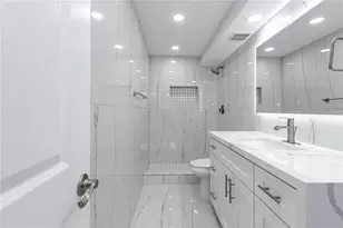 361 S Hollybrook Dr, Pembroke Pines, FL 33025 - Photo 4