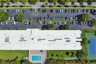 1301 NE 7th St, Hallandale Beach, FL 33009 - Photo 36