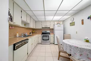 1301 NE 7th St, Hallandale Beach, FL 33009 - Photo 12