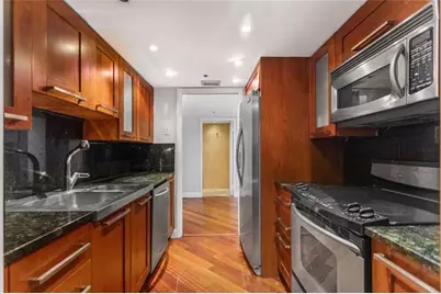 1717 N Bayshore Dr, Unit #3040, Miami, FL 33132 - Photo 16