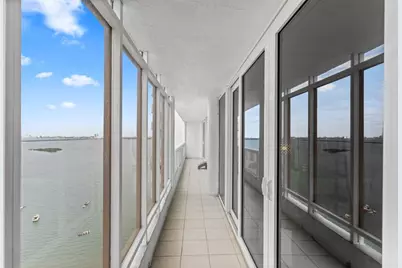 1717 N Bayshore Dr, Unit #3040, Miami, FL 33132 - Photo 28