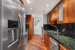 1717 N Bayshore Dr, Miami, FL 33132 - Photo 12