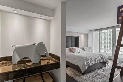 1717 N Bayshore Dr, Unit #3040, Miami, FL 33132 - Photo 32