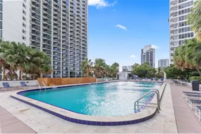 1717 N Bayshore Dr, Unit #3040, Miami, FL 33132 - Photo 48