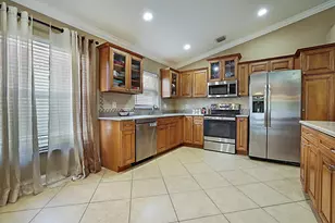 18643 SW 15th St, Pembroke Pines, FL 33029 - Photo 10