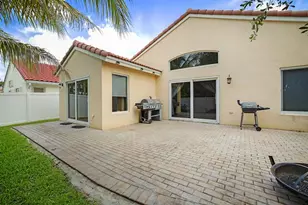18643 SW 15th St, Pembroke Pines, FL 33029 - Photo 32