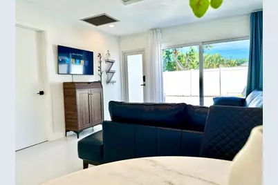 2135  Dock Street, West Palm Beach, FL 33401 - Photo 20