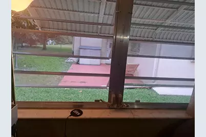 6514 NW 57th Ct, Tamarac, FL 33321 - Photo 6