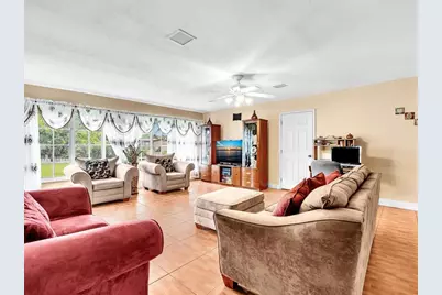 4220 NW 49th Ave, Lauderdale Lakes, FL 33319 - Photo 22