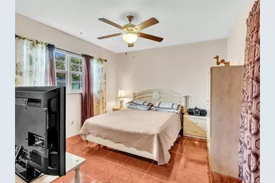 4220 NW 49th Ave, Lauderdale Lakes, FL 33319 - Photo 16