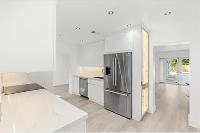 257 SW 32nd Rd, Miami, FL 33129 - Photo 6