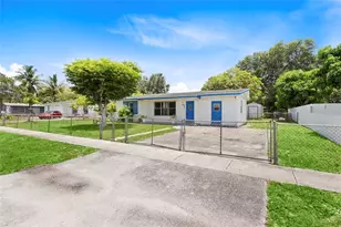 3460 NW 5th Ct, Lauderhill, FL 33311 - Photo 4