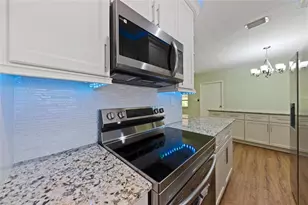 2071 NE 180th St, North Miami Beach, FL 33162 - Photo 14