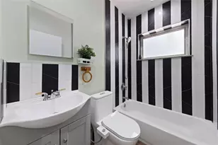 2071 NE 180th St, North Miami Beach, FL 33162 - Photo 22