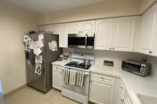 3530 Mystic Pointe Dr, Aventura, FL 33180 - Photo 20