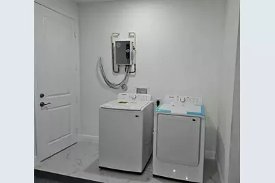 6490 W Park Ln, Lake Worth, FL 33449 - Photo 14