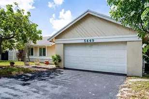 5449 NW 56th Ct, Tamarac, FL 33319 - Photo 2