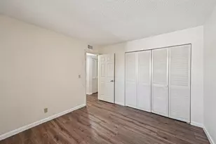 4682 Oak Terrace Dr, Greenacres, FL 33463 - Photo 8