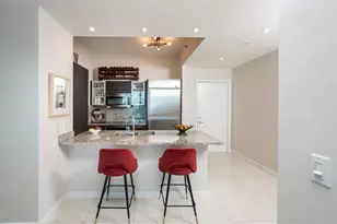 950 Brickell Bay Dr, Miami, FL 33131 - Photo 8