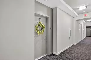 950 Brickell Bay Dr, Miami, FL 33131 - Photo 24