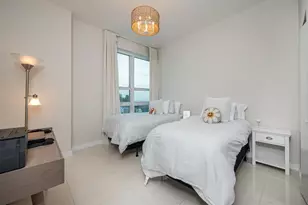 950 Brickell Bay Dr, Miami, FL 33131 - Photo 14