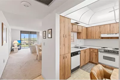 900  Colony Point Cir, Unit #511, Pembroke Pines, FL 33026 - Photo 8