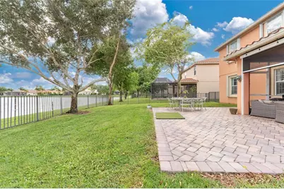 3460  Princeton Dr, Wellington, FL 33414 - Photo 30